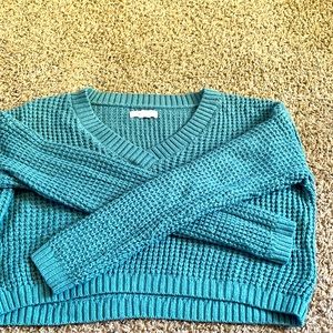 Teal v-neck sweater crop